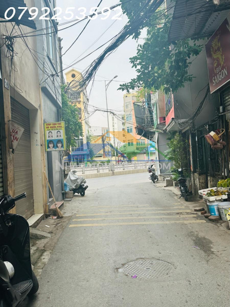 Bán nhà vũ hữu. thanh xuân. diện tích 50m x3 tầng. mặt tiền 3.5m. giá bán 18.8 tỷ