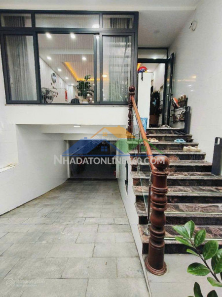 Bán nhà 5 tầng khu dân cư đại phúc - tầng hầm xe hơi, thang máy...