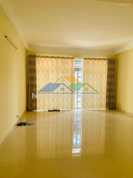 Bán nhà mặt tiền quận 8 ngang 4,2m, 3 tầng btct, sổ hồng riêng- chỉ nhỉnh 12 tỷ