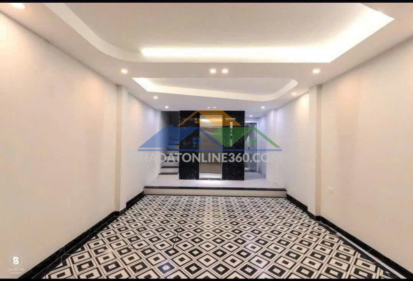 Hoàng quốc việt - lô góc - kinh doanh - ô tô , ngõ thông 7 tầng full nội thất , đầy đủ pccc , thang máy 
dt 55m2 - mt 6m - giá 21 tỷ