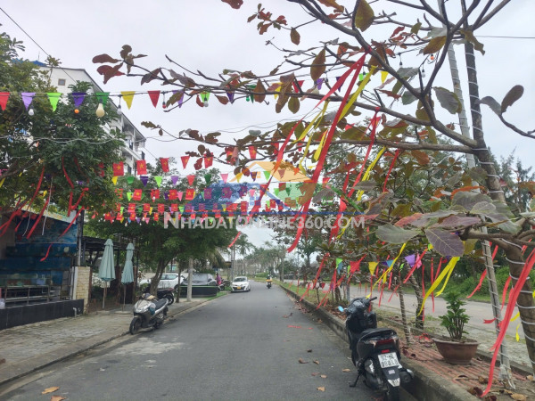 Đất mặt tiền âu cơ 200m2 trực diện biển cửa đại giá 18 tỷ