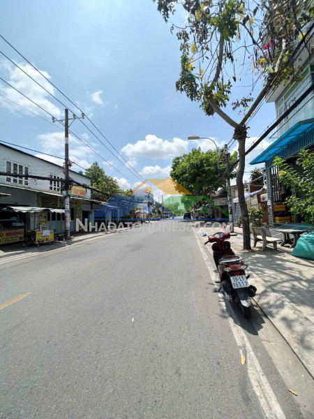 Nhà 2 tầng mặt tiền kinh doanh đường phạm thế hiển (số lẻ) p7q8. giá: 8 tỷ