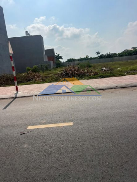 Bán đất mặt tiền 20x92m giá 12 triệu/m2 đường xuân thới sơn 16