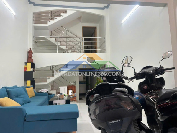 Nhà hẻm 9m 3.5x11m lửng+lầu bùi minh trực p6q8