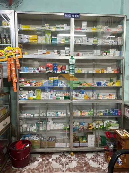 Sang nhượng nhà thuốc có chỗ ở lại cho gia đình