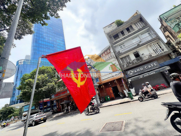 Bán nhà mtkd đ.cách mạng tháng 8, quận 3 - 180m2 full thổ cư - chỉ 23t *lh giang giang: 0938676685