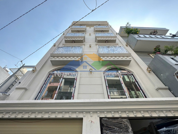 (chính chủ 100%) bán nhà đẹp 2 mặt tiền tại mặt phố tân sơn...