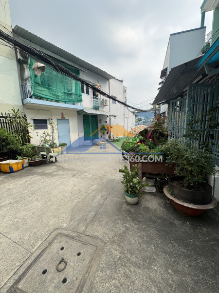 Bán nhà 38m2, xh đổ cửa, 3 tầng, 3 pn, liên tỉnh 5