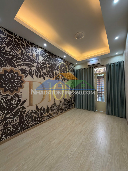 Cần bán gấp! quận 5 - cao đạt 3 tầng - hẻm thông tứ tung - giá cực tốt