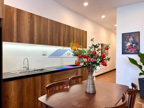 Nhà mặt tiền lương ngọc quyến 97m2 3 tầng chợ đống đa giá 20 tỷ