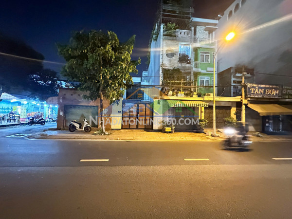(chính chủ 100%) bán nhà đẹp 2 mặt tiền tại mặt phố tân sơn...