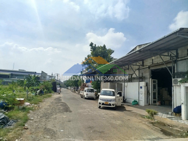 Bom tấn chỉ 33tr/m2 đất full thổcư5600m2 đường nguyễn thị điệp hóc môn đường 10m185 tỷ