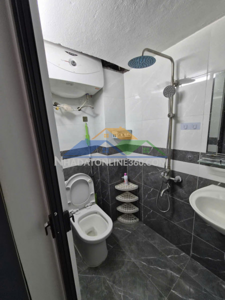 Bán gấp giá rẻ tập thể nghĩa tân 45m, tầng 4, 2.95 tỷ cầu giấy.