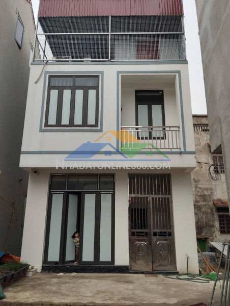 Chính chủ - về quê làm ăn cần bán đất sẵn nhà 2,5 tầng kiên cố mới xây năm 2023