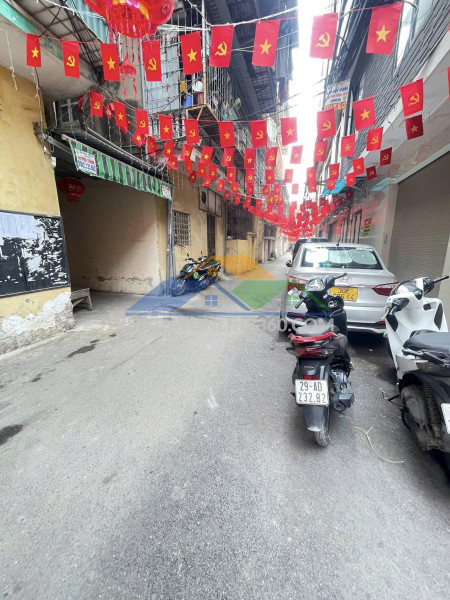 Bán gấp nhà 7 tầng 1 tum mới xây tại số 50 mặt phố nguyên xá, phường minh khai, bắc từ liêm