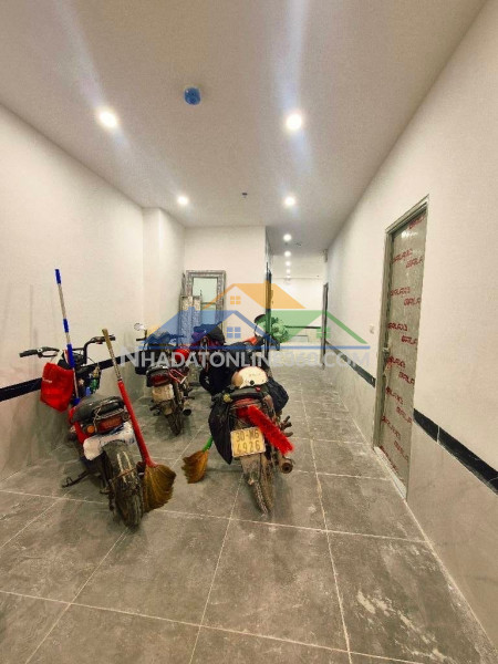 Hoàng hoa thám 60m x6 tầng thang máy 21,1 tỷ-cách phố 15m,ngõ thông rộng-10 phòng