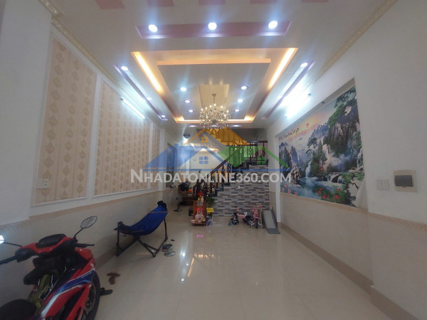 Dĩ an - siêu phẩm phú hồng thịnh 6 - nhà 3 tầng hiện đại - giá đầu tư