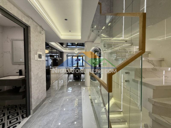 **bán nhà hxh cộng hòa ** phường 13, tân bình (6x15m) 5 tầng mới