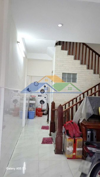 Nhà 5 tầng mặt tiền đường phạm hùng p5q8 . giá: 10.5 tỷ