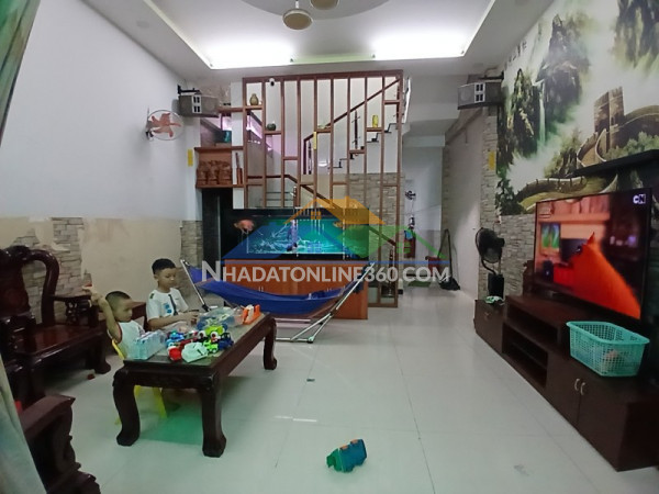 Bán nhà 3 tầng đường trần thị điệu, phường  phước long b, q9, thủ đức, tp hcm. dt - 95m2, 3 tầng. giá 7.3 tỷ, shr - 0933125879