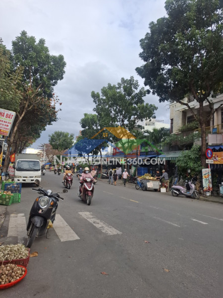 Bán lô góc 2 mặt tiền bà huyện thanh quan an thượng, giá 31.5 tỷ