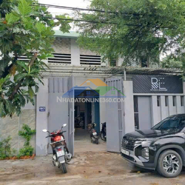 Giá tốt: cho thuê kho xưởng hóc môn dt: 330m2, mặt tiền 12m, sẵn vp làm việc- điện 3 pha