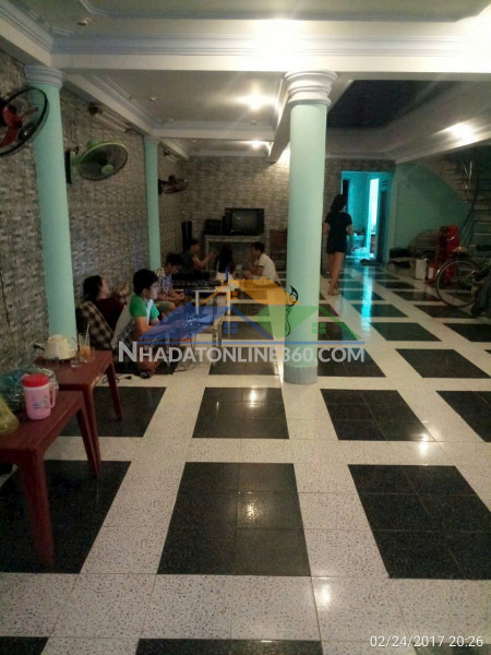 Bán nhà 2 tầng mặt tiền kinh doanh,ngang 7m,gần chợ đồn