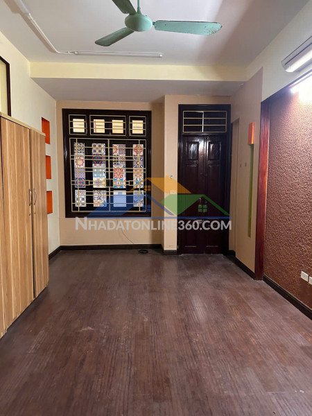 Cho thuê nhà nguyên căn 5 tầng ngõ 1 phố đông quan, tập thể trung ương đoàn.