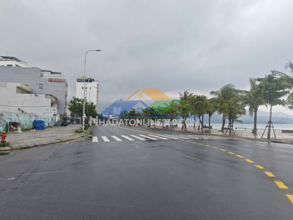 Kinh doanh phố biển- diện tích lớn- ngang khủng- cách biển 100m