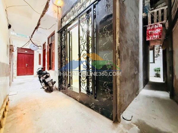 Trung tâm hai bà trưng - lô góc 3 thoáng - nhà mới đón tết.