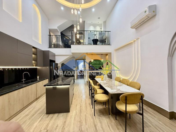 **bán nhà hẻm trương công định ** phường 14 tân bình; 6,5x15m 3 tầng