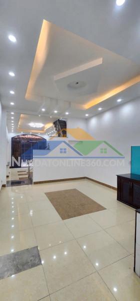 Nhà 2 tầng nở hậu hẻm 102 âu dương lân (p. chánh hưng). giá 7,7 tỷ tl