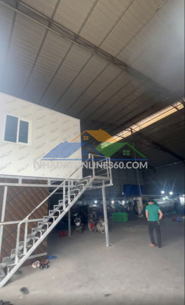 Cho thuê kho, xưởng tại chỉ đạo, văn lâm, hưng yên. diện tích 3500m container đỗ cửa bảo vệ vòng ngoài pccc đầy đủ giá 50k