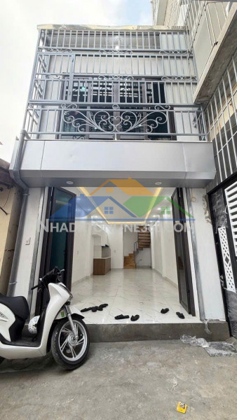 Chính chủ bán nhà 2 tầng mặt ngõ giải phóng , ô tô đỗ cửa