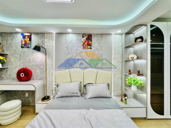 **bán nhà hxh phạm văn hai ** phường 3; tân bình - 5,64x11m; 5 tầng