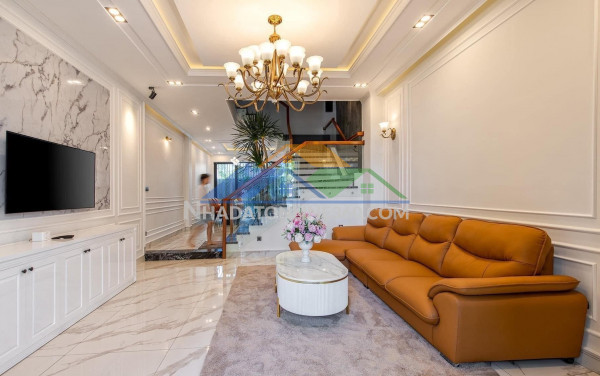 **bán nhà hẻm 61 đất thánh ** phường 6 tân bình; (4,5x13) - 5 tầng