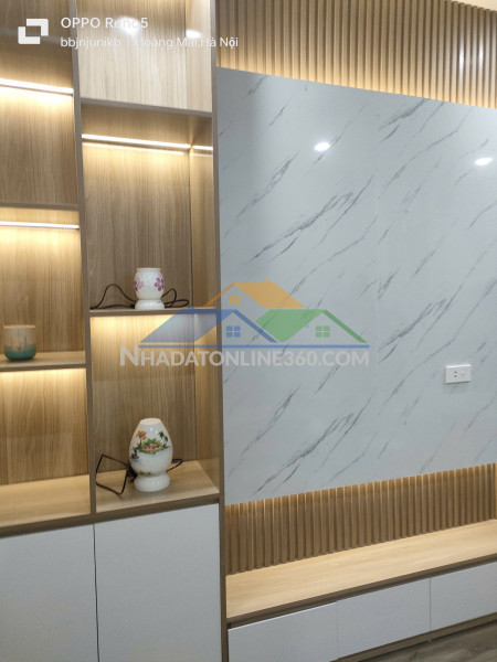 Bán gấp giá rẻ căn hộ khép kín văn hương 37m, tầng 2, mặt tiền 3m, 1.75 tỷ đống đa.