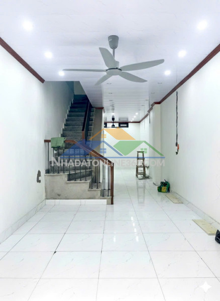 Nhà đẹp – giá tốt – cần bán nhà mới xây 3 tầng tại 99/110 phường định công, quận hoàng mai, tp. hà nội.