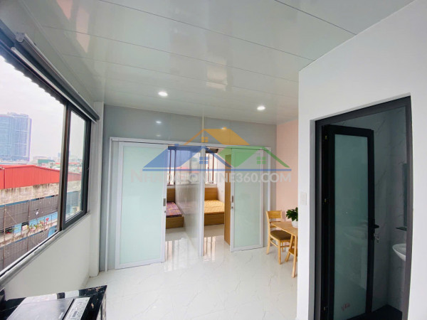 Cho thuê căn hộ 2 ngủ 1 khách cực thoáng ngõ 143 quan hoa, cầu...