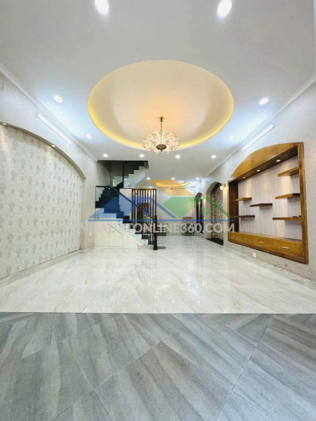 Bán nhà mt hoàng hoa thám, phường 12; tân bình (4*15) cổng ga t3