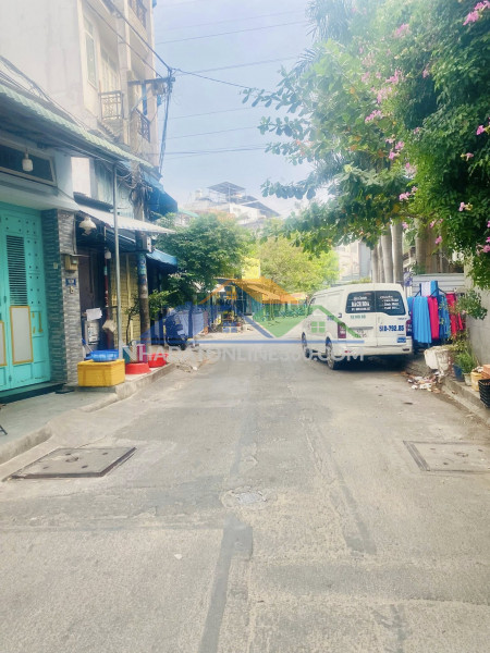 Bán nhà khu vip tân sơn nhì, sát phố ẩm thực, 64m, 2 tầng,...