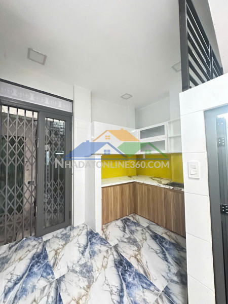 Nhà shhc 4.4*11m/2lầu/4pn/3toilet hẻm thông 39 dạ nam p2q8