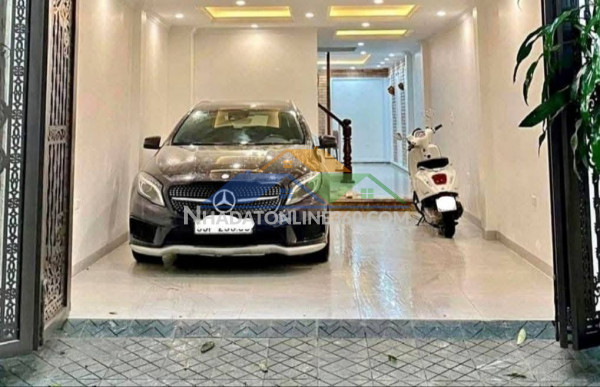 Hiếm, bán nhà trích sài, ô tô vào nhà, thang máy, chỉ 28 tỷ