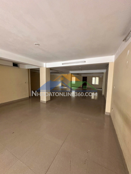 Cho thuê nhà mặt tiền 65 hồ mễ trì – chính chủ, vị trí đẹp, phù hợp nhiều mô hình kinh doanh sạch.