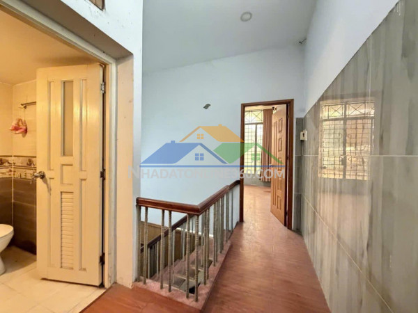 Bán nhà hxh hoàng hoa thám, phường 12, tân bình (4x12) hẻm 7m