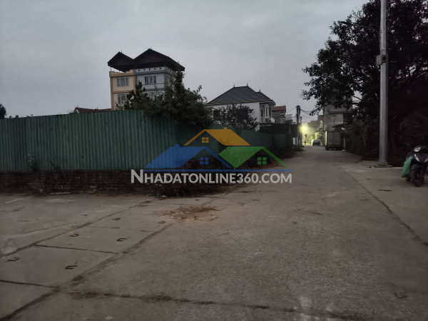 Đất ruộng sxln 2000m2, mt35m, lô góc, 5 tr/m2, xuân nộn, đông anh, có thương lượng.