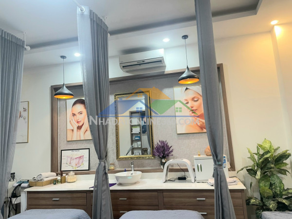 Siêu phẩm mặt tiền d1 - kinh doanh đỉnh cao - thang máy hiện đại - ngay trung tâm dĩ an