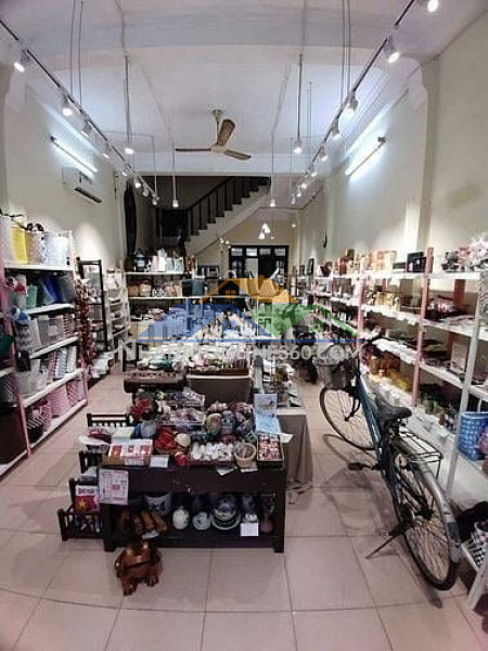 Cho thuê tầng 1 làm cửa hàng, văn phòng, kinh doanh, giá 45triệu (...