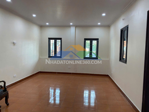 Cho thuê căn hộ liên kề làm văn phòng hoặc để ở tại ngọc lâm, long biên, hà nội