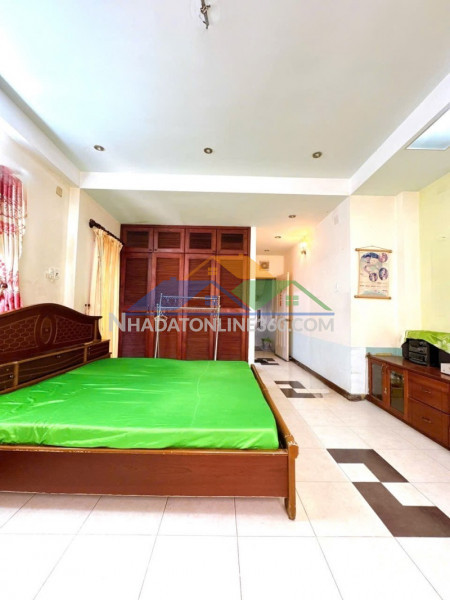 Bán nhà phú nhuận oto vào nhà 120m2 5 tầng ngang 4.2m kd đỉnh sát mt nguyễn đình chính 16.5 tỷ.